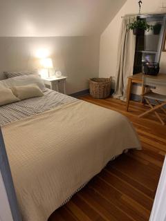 Cozy 1BD in Burlington’s Coolest Neighborhood - Burlington - 3