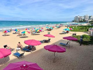 Condado BeachFront Tantra Apartment - 9