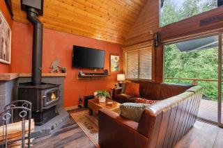 Luna's A-Frame - River & Spa - Granite Falls - 3