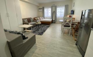 Nuvali Studio Retreat Free Pool Access & Fast WiFi - Calamba - 9