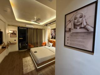 Luxe Studio Apartment with balcony -High rise - Lucknow - 9