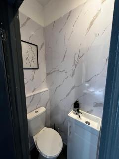 Rotherham En-Suite Room 5 - Rotherham - 7