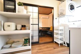 Long-term stays welcome! FREE Parking & bicycle Entirely private rental townhouse for up to 5 people, 17 minutes walk from station, 45 minutes direct to Tokyo - 3