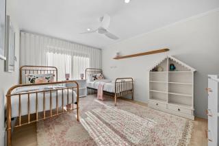 Silver Sands Sanctuary - 6BR Beachside Luxury - Mandurah - 1
