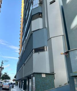 Beira da praia, 2 pessoas, econômico, básico e confortável - Balneário Camboriú - 9