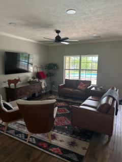 Limestone Hide Away - Jewett - 5
