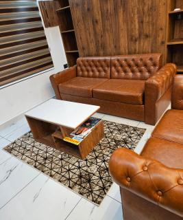 The Pink Luxe Apartment - Trivandrum - 8