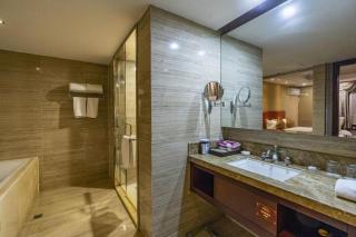 Huayang New Century International Hotel - Jiulian - 3