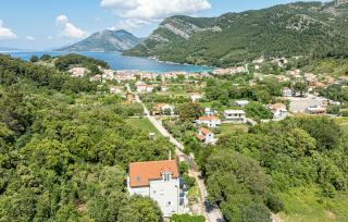 Amazing Apartment In Zuljana With Wifi - Žuljana - 9