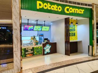 1BR Condotel with Balcony at FAME Residences #FM09-1 - 4