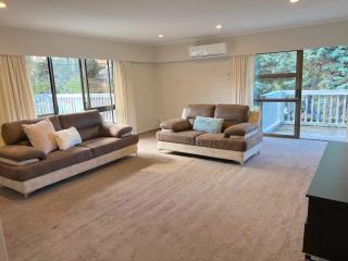 Central Location Spacious Comfortable House - Auckland - 2