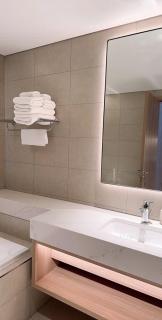 A La Carte Ha Long Bay Hotel - Ha Long - 7
