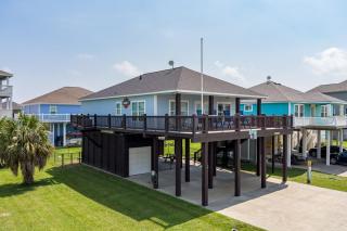 Outlaw's Inn home - Crystal Beach - 0