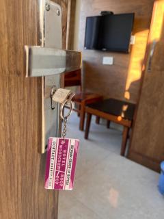 Hotel Woodcrest by Sidham Group !! Comfortable and Peaceful Stay !! Top Rated !! Preferred Hotel Chain - Chandīgarh - 3