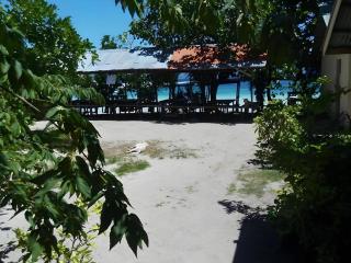 Magic's Place Beach Resort - Saavedra - 5