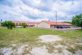 Texan Inn By OYO Beeville US-181 - Beeville - 1