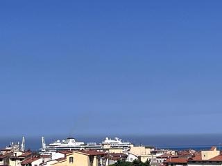 La Finestra sul faro mare centro porto - Livorno - 4