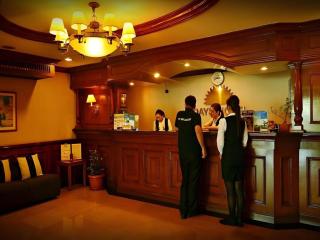 Days Hotel by Wyndham Batangas - Batangas City - 9