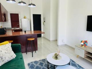 Serene & simple 1BR Escape - Roodepoort - 9