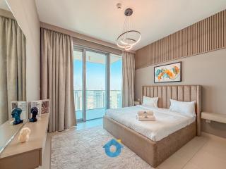 Like Home - 4207 Modern Apartment in The Grand with pool - Dubai - 9