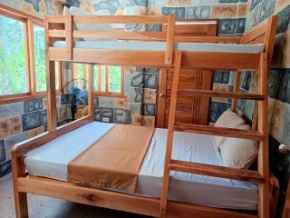 Rustic Stone House with Beach Access - Ilogmalino - 9