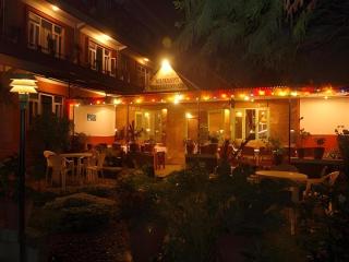 Fairmount Hotel - Pokhara - 6