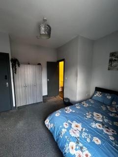 Rotherham En-Suite Room 2 - Rotherham - 7