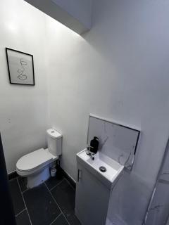 Rotherham En-Suite Room 2 - Rotherham - 6