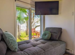 Chalet #2 Waterfront with Spa Fireplace Wifi & AC - Cap-Saint-Ignace - 3