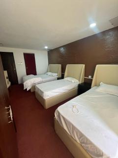 New York Guest House and Restaurant PVT LTD - Colombo - 7