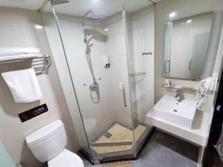 7 Days Premium· Tianjin Binhai International Airport - 2