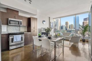 The Prime Downtown | Luxe Condo + Free Parking - Calgary - 8