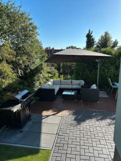 Geräumiges Haus mit Garten Terasse - 0