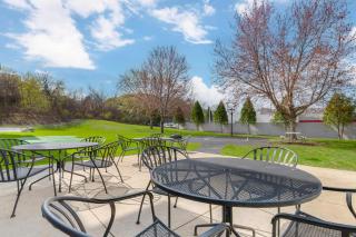 MainStay Suites Madison Airport - Madison - 5