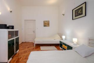 Top Location Downtown & Beach Bacvice Apartment - Split - 1