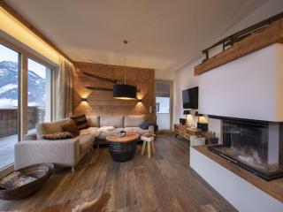 Chalet in Neukirchen near Ski Lift - Neukirchen am Grossvenediger - 0