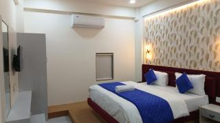 Hotel Beverly - Ahmedabad - 6