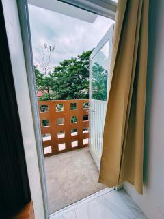 SkyLoft Cebu Casa Mira Guadalupe Aesthetic Japandi Loft with Balcony - Città di Cebu - 3