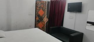 Star in hotel - Jāmb - 5