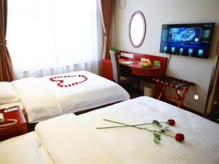 GreenTree Inn Bole Wanxianghui Express Hotel - 6