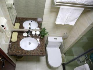 GreenTree Inn Bole Wanxianghui Express Hotel - 2