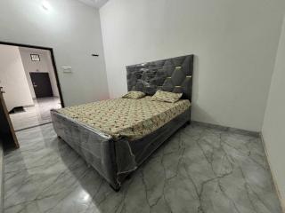 Hotel O Galaxy Hotel - Jāmb - 2