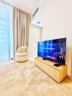 Cozy Studio JVC Dubai, Short Drive to Dubai Marina, JBR, Downtown Dubai - Dubai - 0