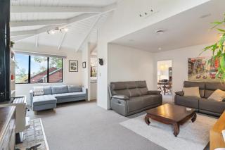 Waiake Family Retreat - Auckland Holiday Home - Auckland - 3