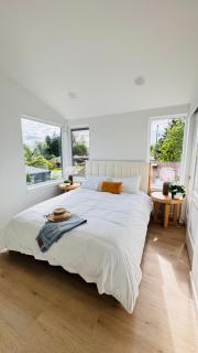 Brand New Architectural Gem 1900 sqft House with SPA bathroom 15min to downtown - Seattle - 6