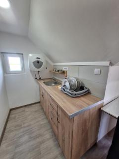 Fruška Gora, Banstol, ulica Šajkaška 14 - Sremski Karlovci - 8