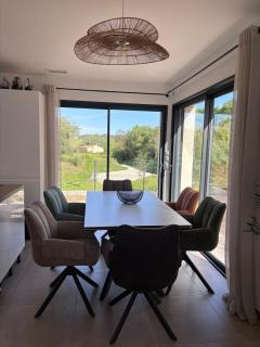 Villa Between sea and scrubland, A9 Gallargues exit - 1