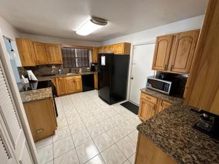 82-10SW 135AV - Miami - 7