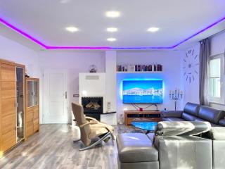 Villa Andrijana - Exclusively Yours - Family Getaway with Private Pool - Kaštela - 1