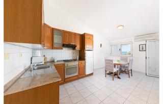 Awesome Apartment In Baska Voda - Baška Voda - 6